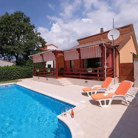 Mit Pool By Interhome * Šišan